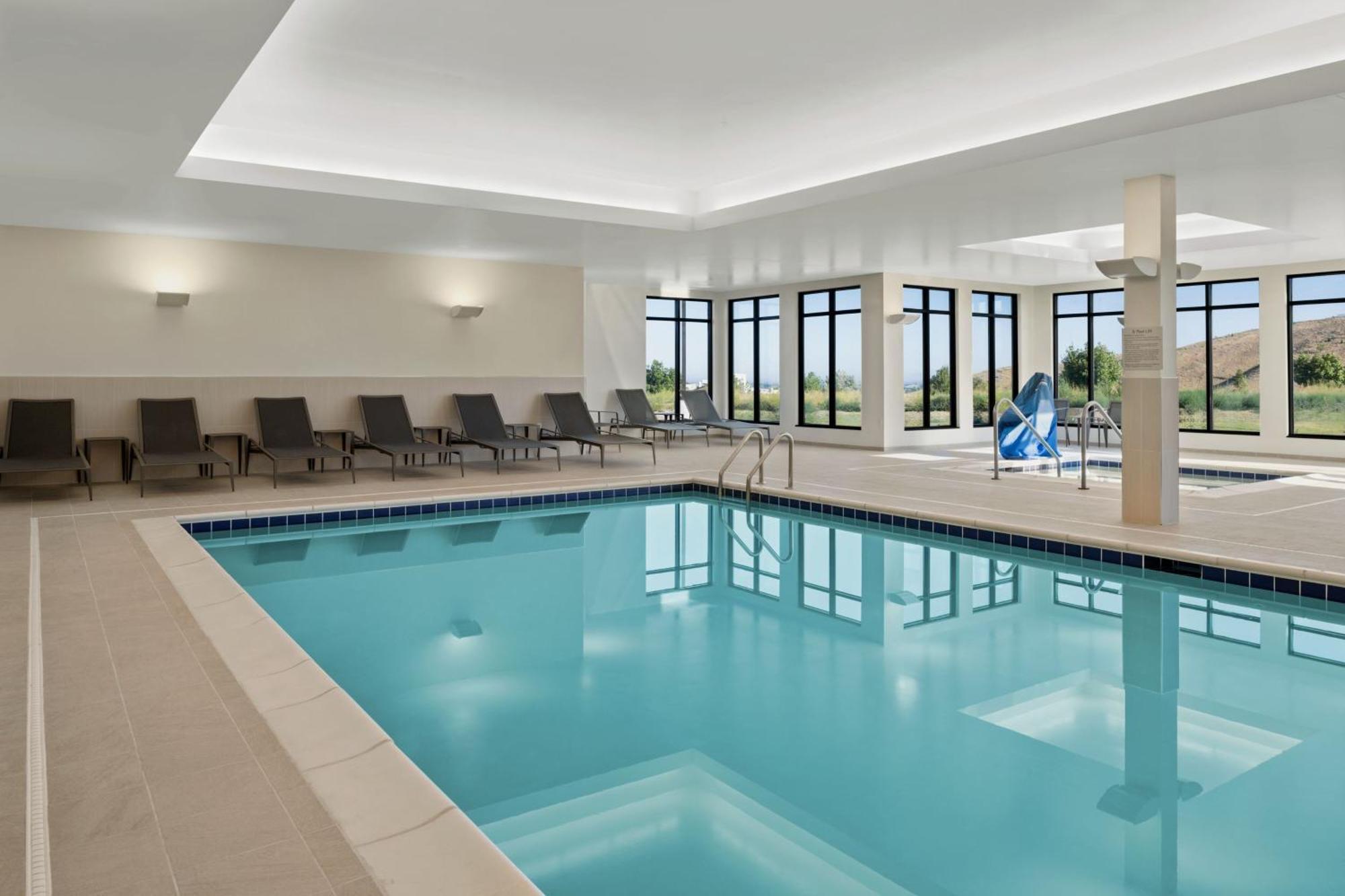 Courtyard By Marriott Pocatello 호텔 외부 사진